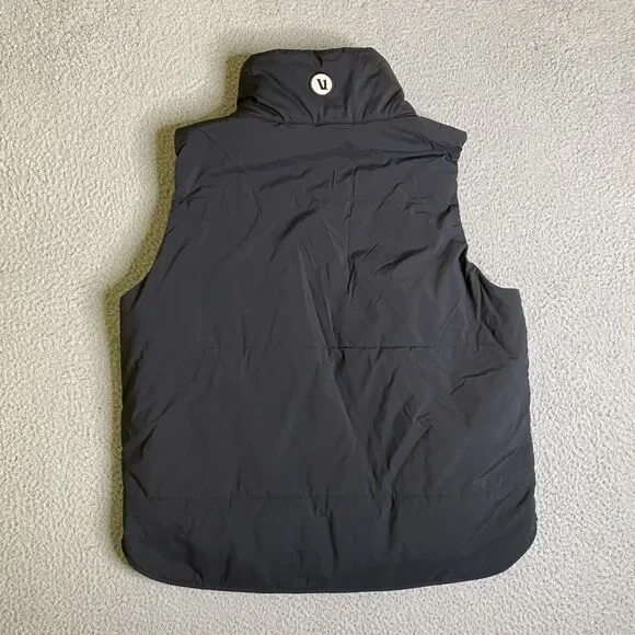 Vuori Canyon Insulated Vest Womens Large Black Full Zip Pocket Mockneck - Picture 5 of 9